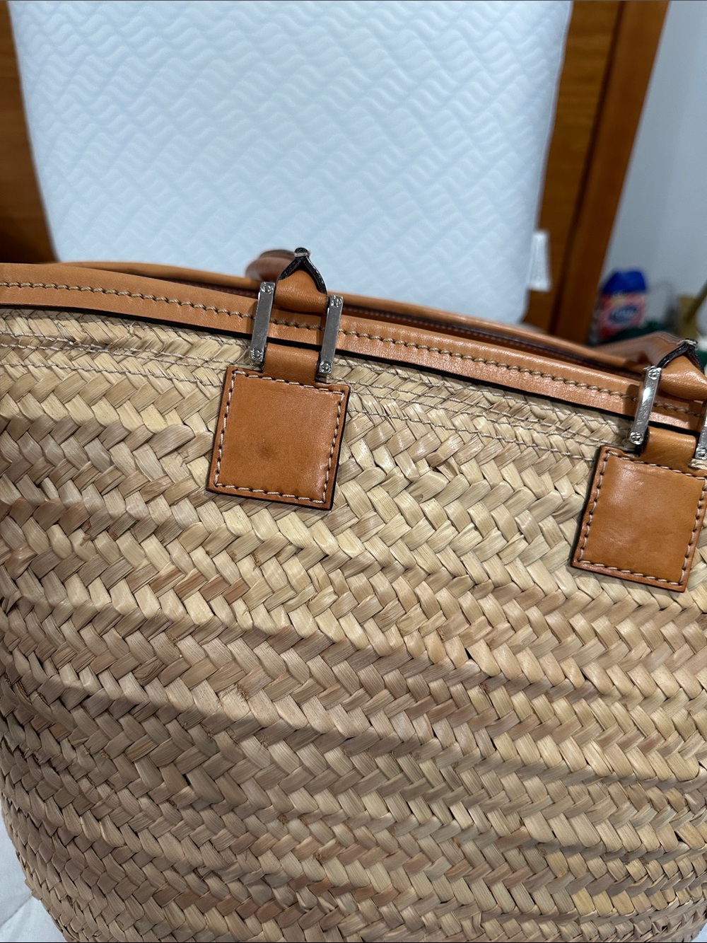 Loewe Anagram Raffia Straw Tote Tan Leather Trim w/ pochette - pink interior - Picture 11 of 14